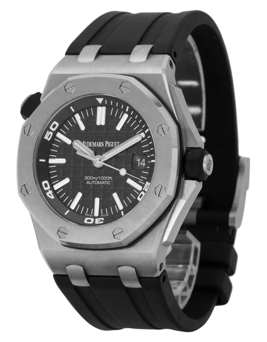 Audemars Piguet Royal Oak Offshore Diver 15710ST.OO.A002CA - 42 mm Rubber side