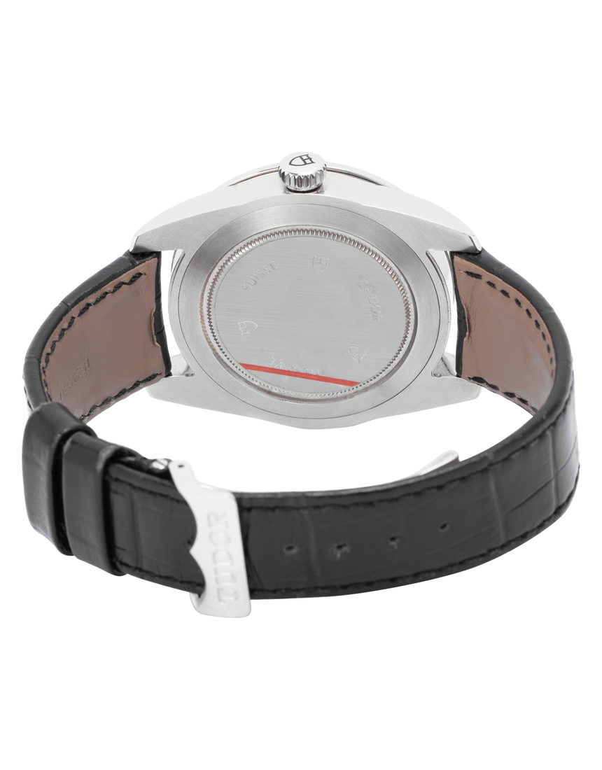 Tudor Glamour Date 57000 - 42 mm Leather