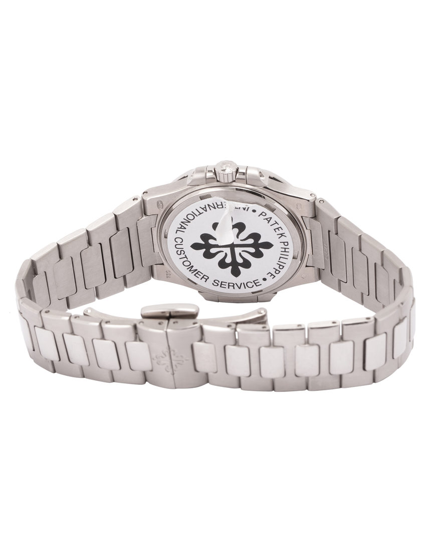 Patek Philippe Nautilus 7011/1G - 32 mm White Gold