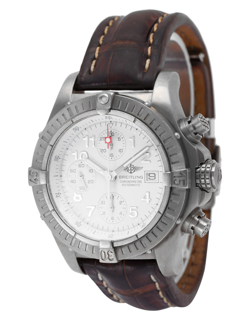 Breitling Chrono Avenger E13360 - 44 mm Leather side