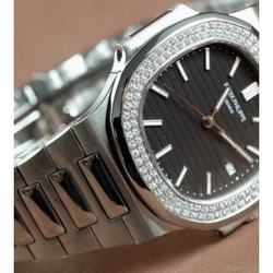 Patek Philippe NautilusSwiss ETA 2824-2 7010/1R Ladies