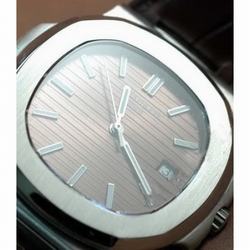Patek Philippe Nautilus Designer Midsize ETA 2824-2 7011/1G